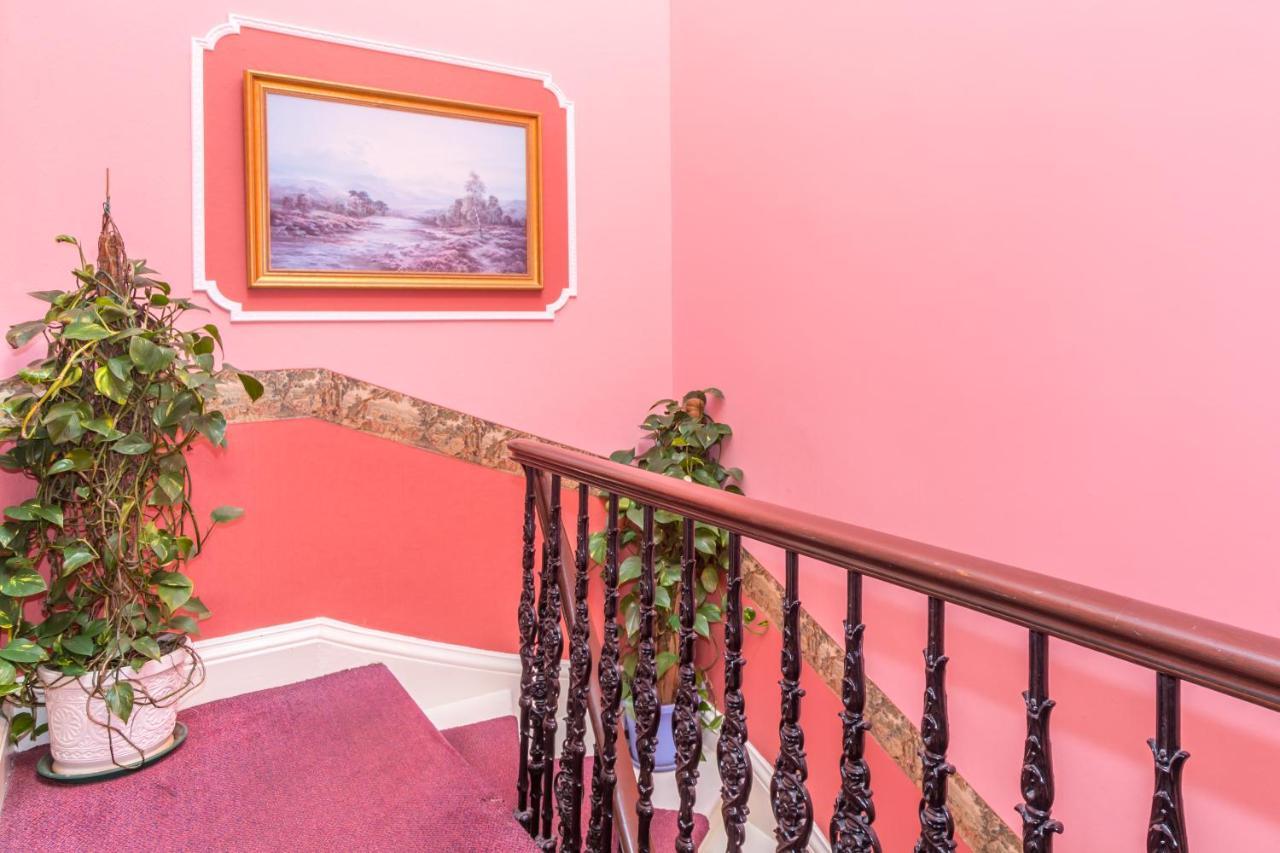 Menzies Guest House Эдинбург Экстерьер фото